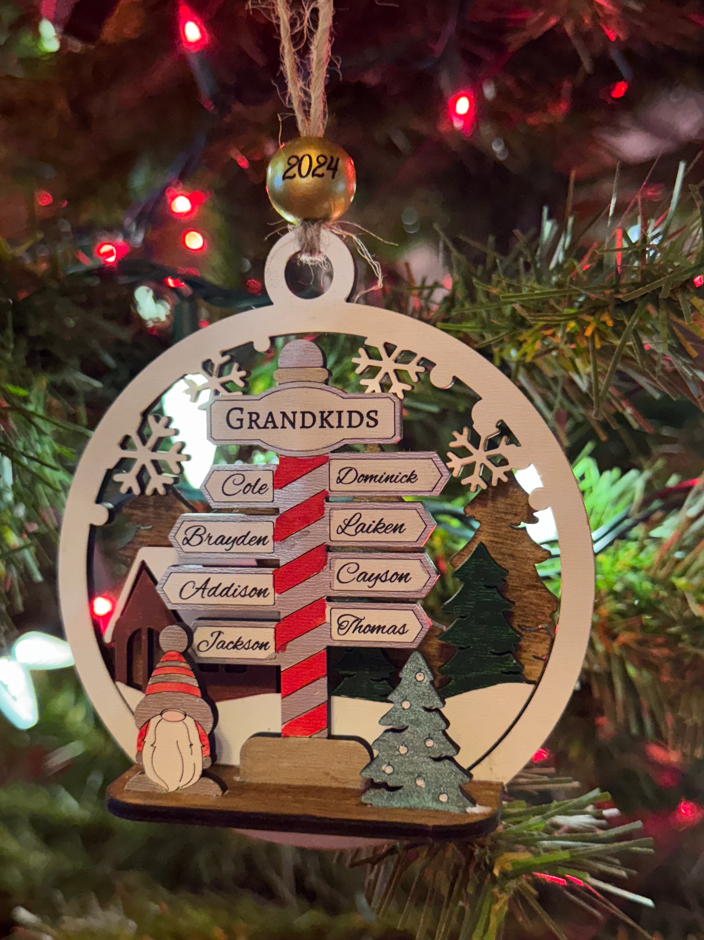 NORTH POLE POP UP FAMILY ORNAMENT